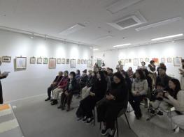 시흥시장곡종합사회복지관, 연말 맞이 복도갤러리 운영 기사 이미지