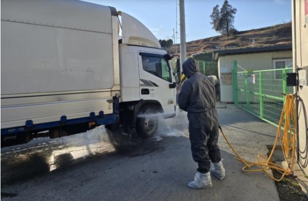 경남도, 조류인플루엔자 위기경보 ‘주의’로 하향... 특별방역기간은 연장 유지 기사 이미지