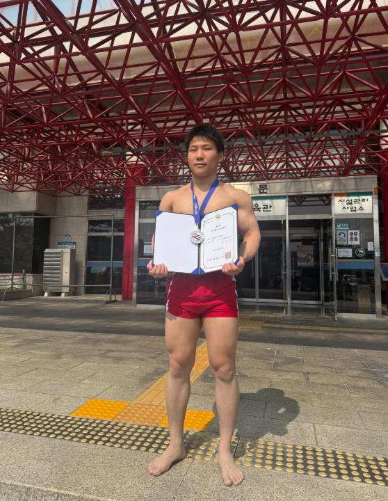 고성군 ‘모래판을 달군 젊은 힘!’ 철성고 3학년 강기민, 전국씨름선수권대회 은메달 획득