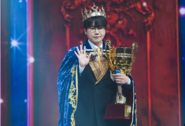 TV CHOSUN [금타는 금요일] 안성훈, 첫 녹화부터 열정 활활! '반려 MC 되겠다' 선언 기사 이미지